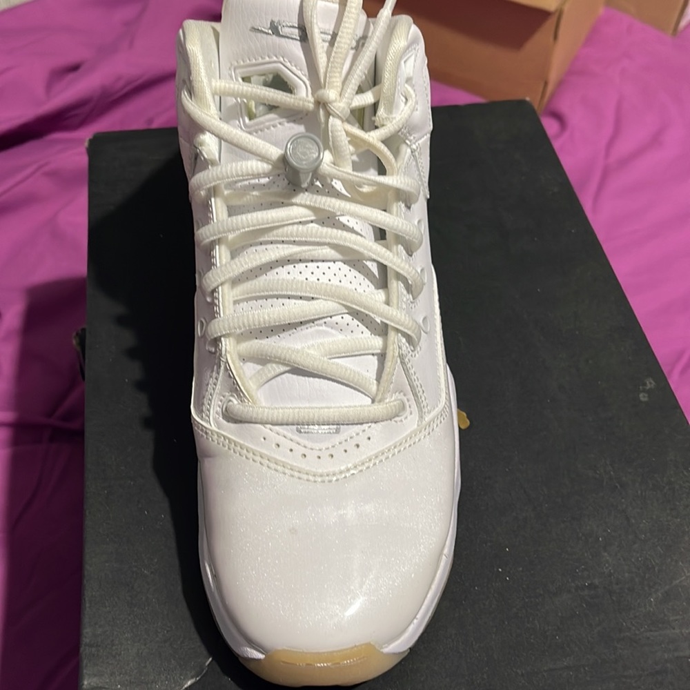 Jordan B’LOYAL (GS) - Picture 4 of 4
